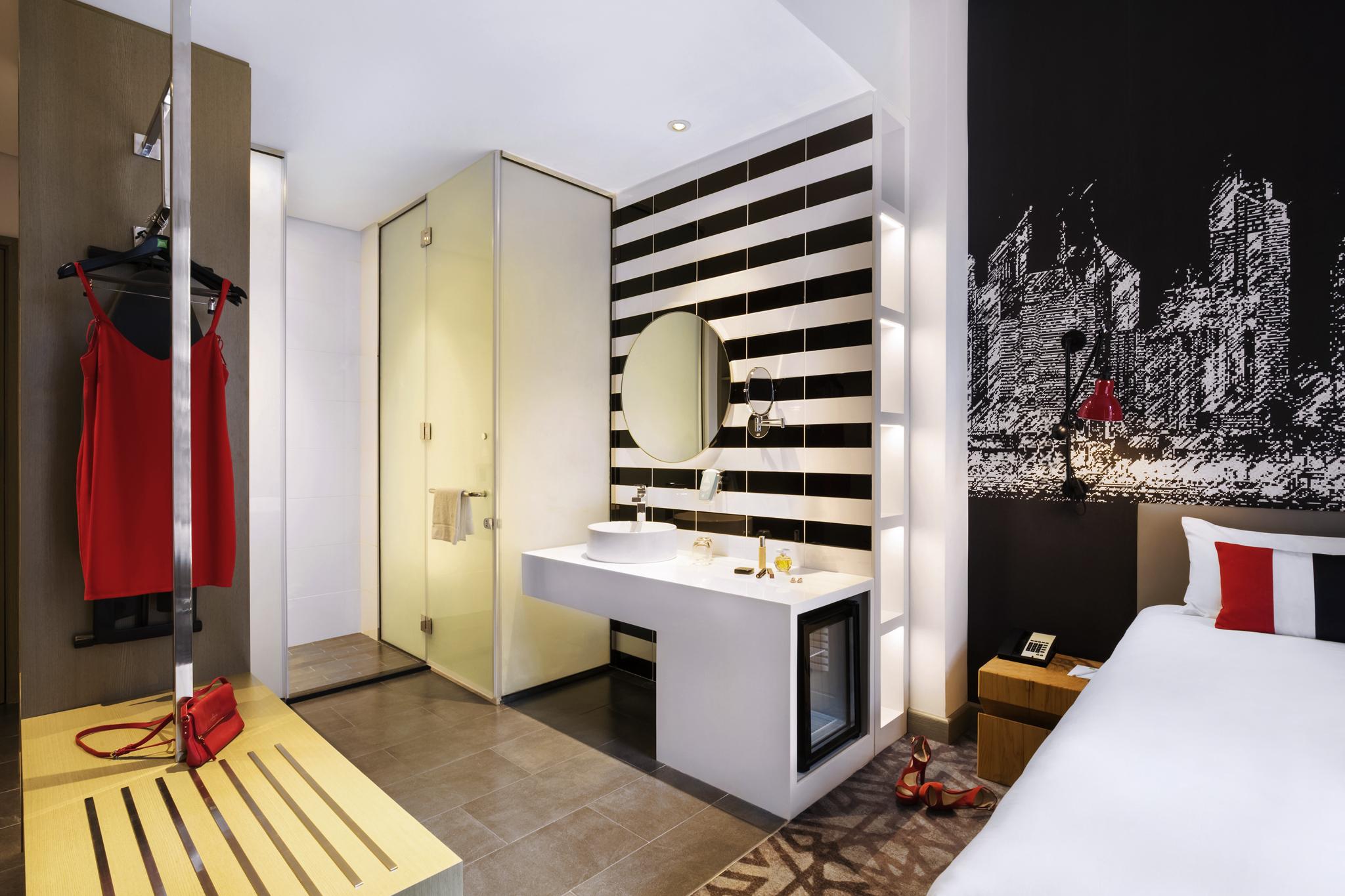 Grand Mercure Dubai City Exterior foto A typical room at the hotel