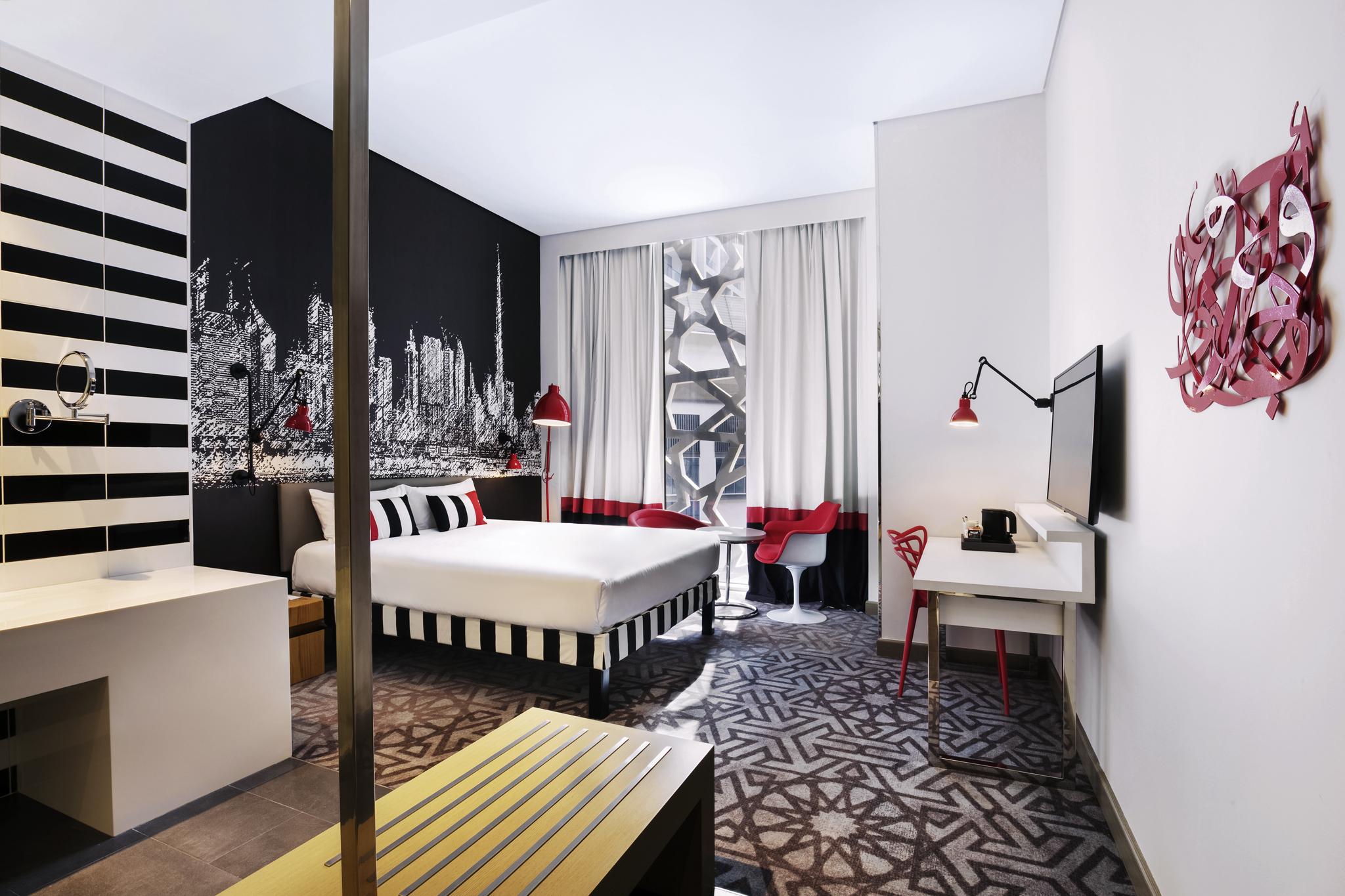 Grand Mercure Dubai City Exterior foto A room at the hotel