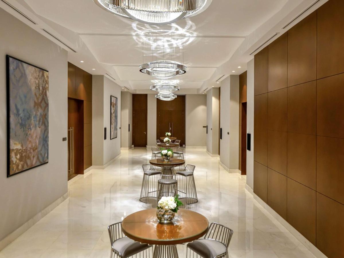 Grand Mercure Dubai City Exterior foto The interior of the hotel