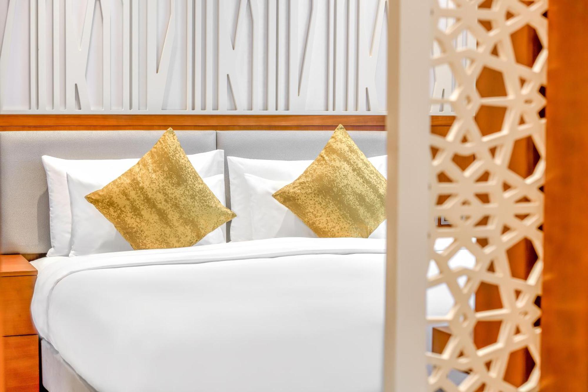Grand Mercure Dubai City Exterior foto